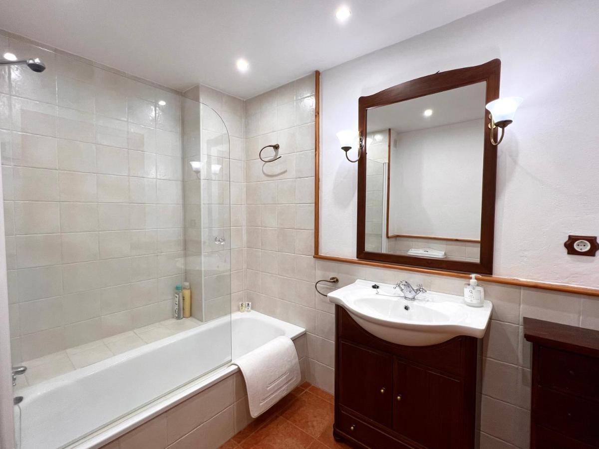 Apartament La Noguera - L'Amfitriona Rialp Bagian luar foto