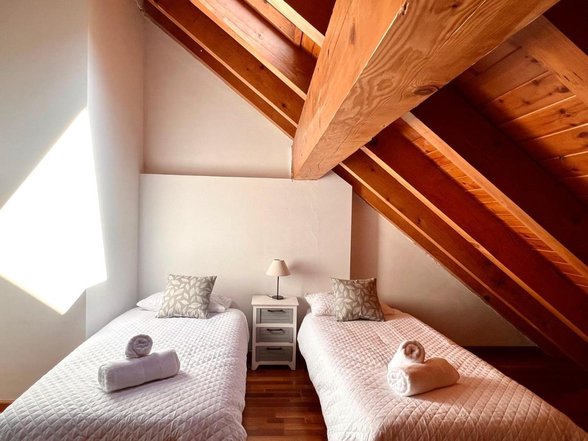 Apartament La Noguera - L'Amfitriona Rialp Bagian luar foto