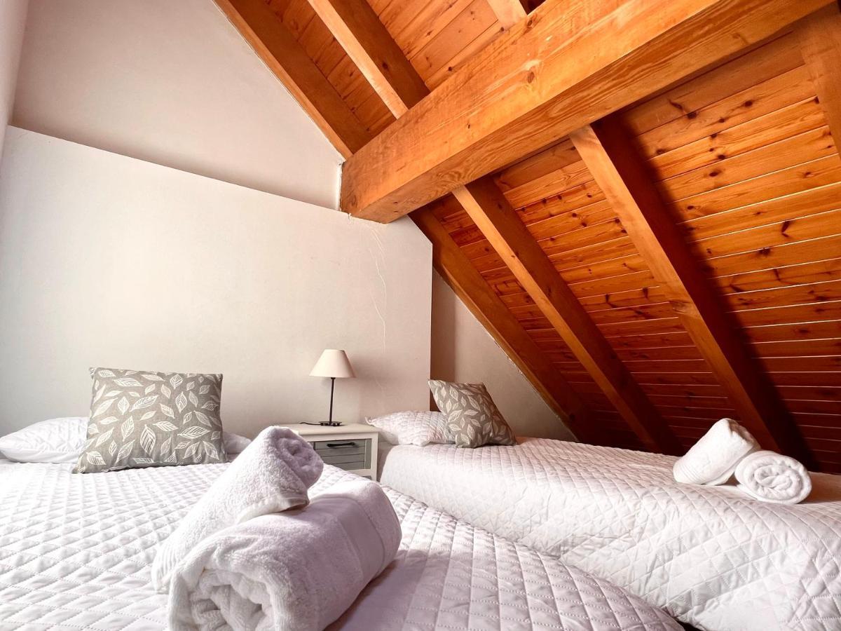 Apartament La Noguera - L'Amfitriona Rialp Bagian luar foto